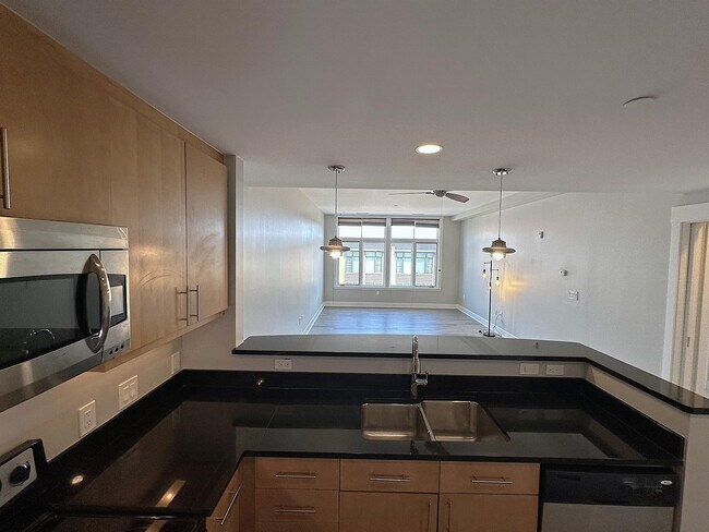 Building Photo - 7220 W Bonfils Pl
