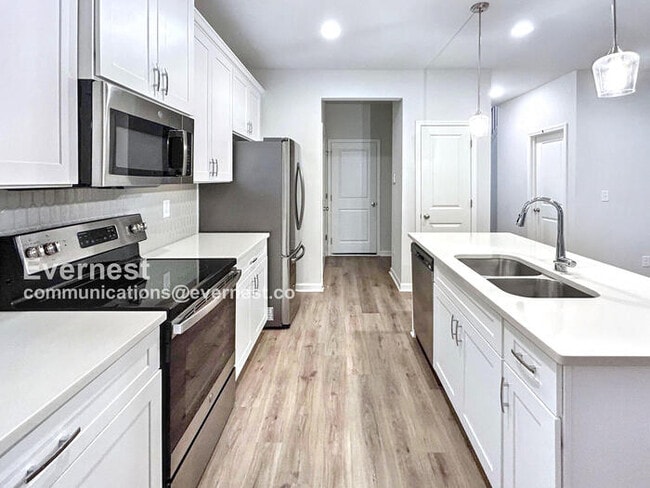 Building Photo - 2797 Aralynn Wy