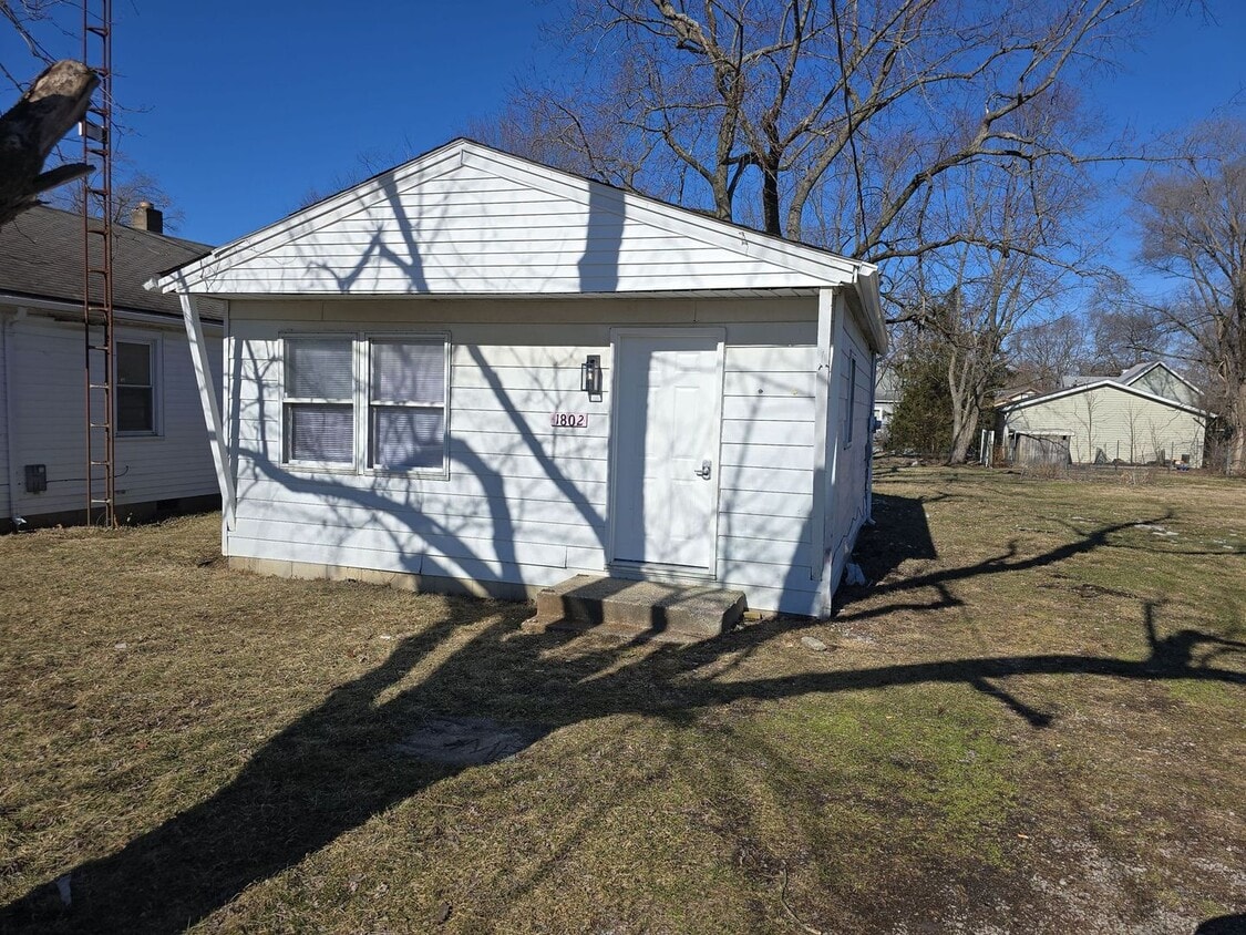 Primary Photo - Fully Renovated Cozy 1 Bedroom Home