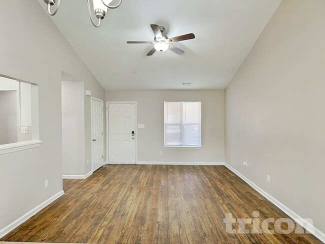 Foto del edificio - 2916 Vestal Pl