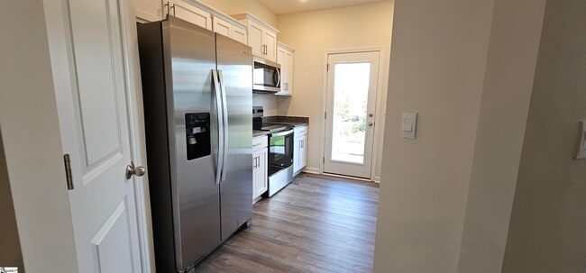 Building Photo - 794 Embark Cir