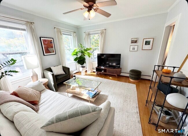 Foto del edificio - 73 Lawrence St