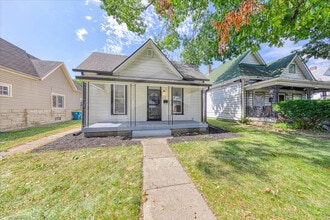 Building Photo - 1106 S Reisner St
