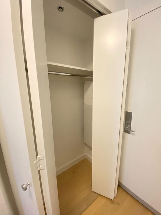 Foto del edificio - 222 E 39th St