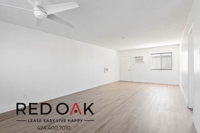 Foto del edificio - 13325 Heacock St