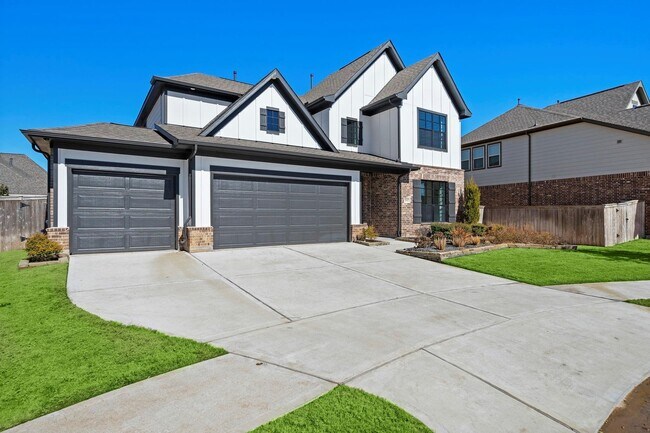 Building Photo - 30410 Garden Ridge Ct