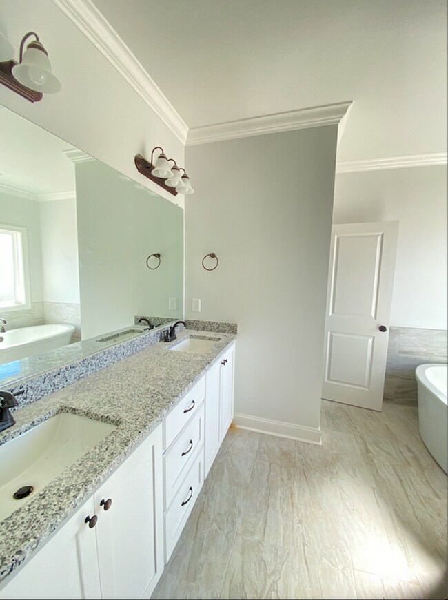 Building Photo - Charming 3-Bedroom Home in Tuscany Hills –...
