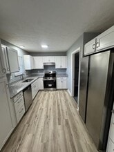 Building Photo - 28 Apple Ln