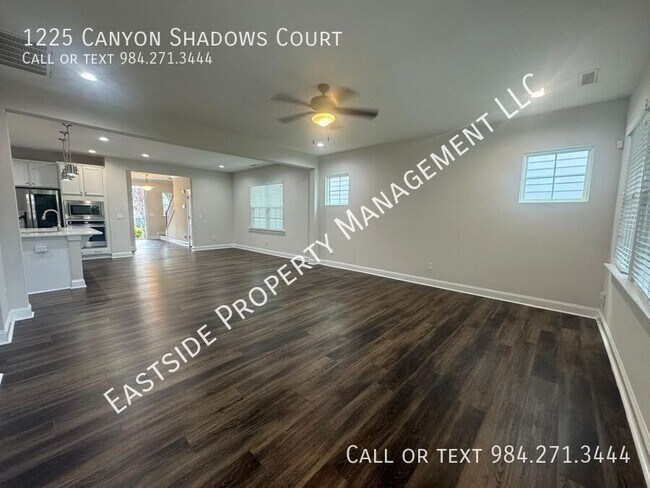 Building Photo - 1225 Canyon Shadows Ct
