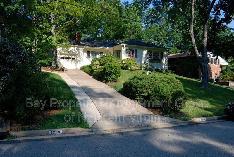 Primary Photo - 6208 Tally Ho Ln