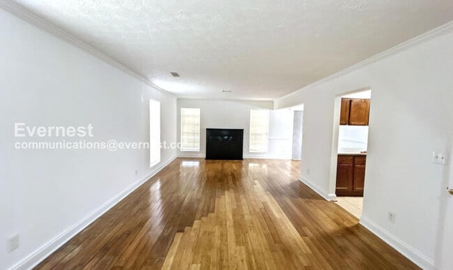 Foto del edificio - 6387 E Windsor Ln