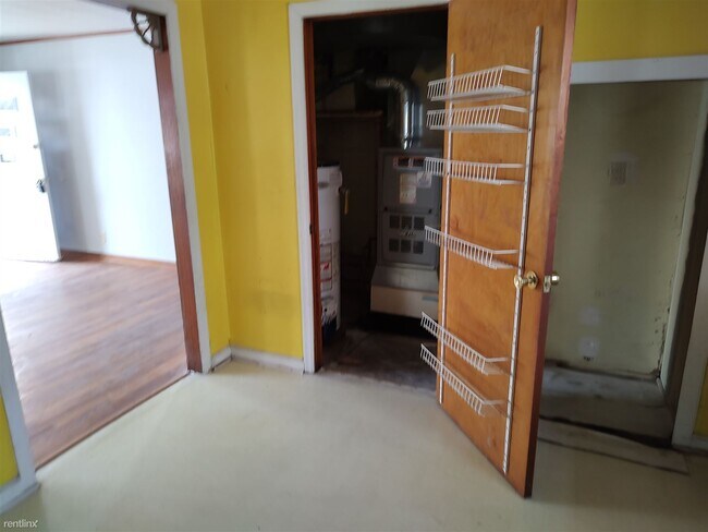 Foto del edificio - 4 br, 2 bath House - 806 North Almond Street
