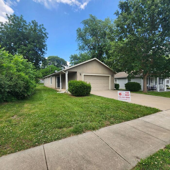Primary Photo - 3 Bedroom, 2 Bathroom home in Oak Grove!!
