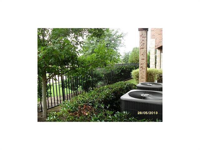 Foto del edificio - 1550 Biltmore Ln