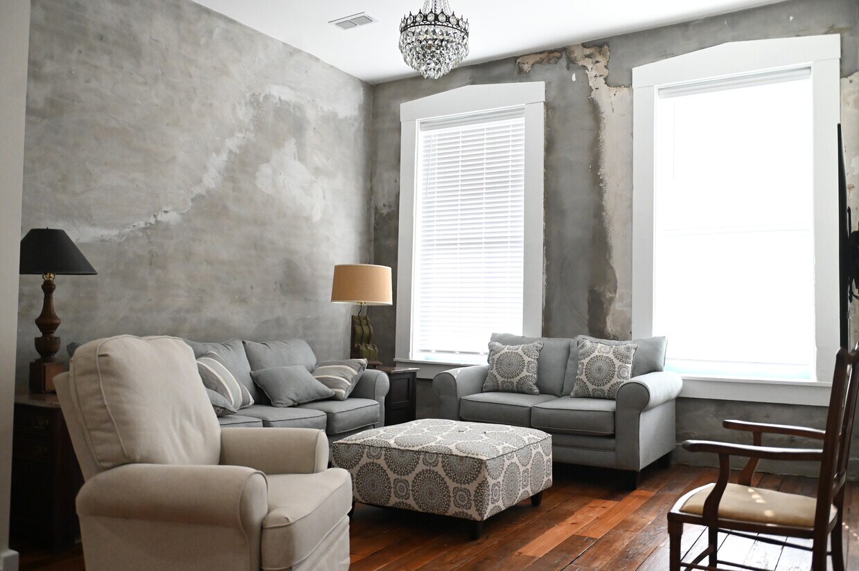 Foto principal - 1207 Washington St