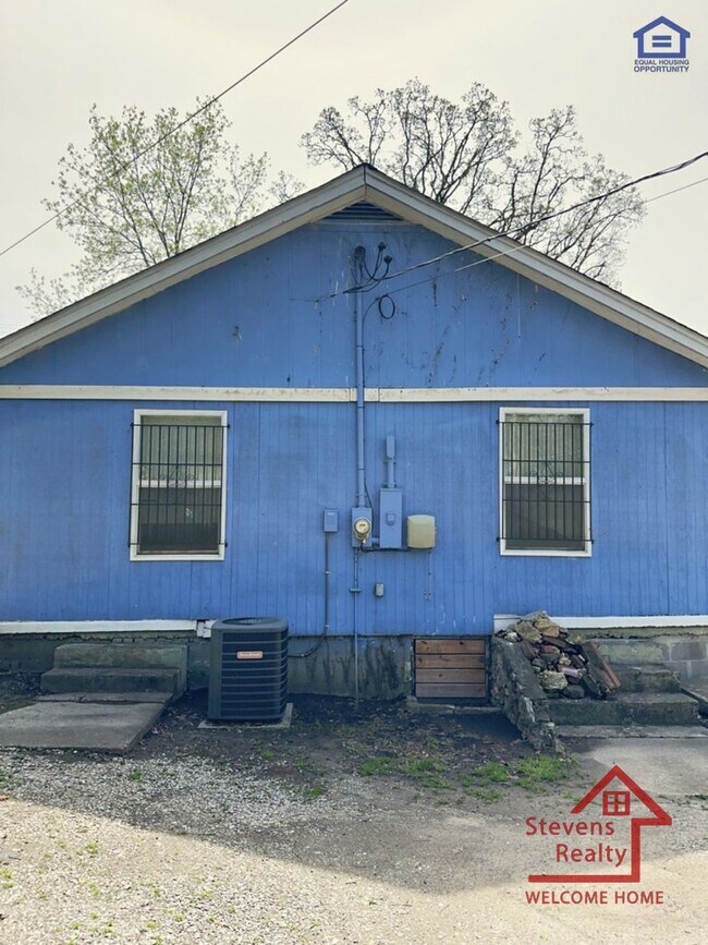 Foto del edificio - 3617 Rogers Rd