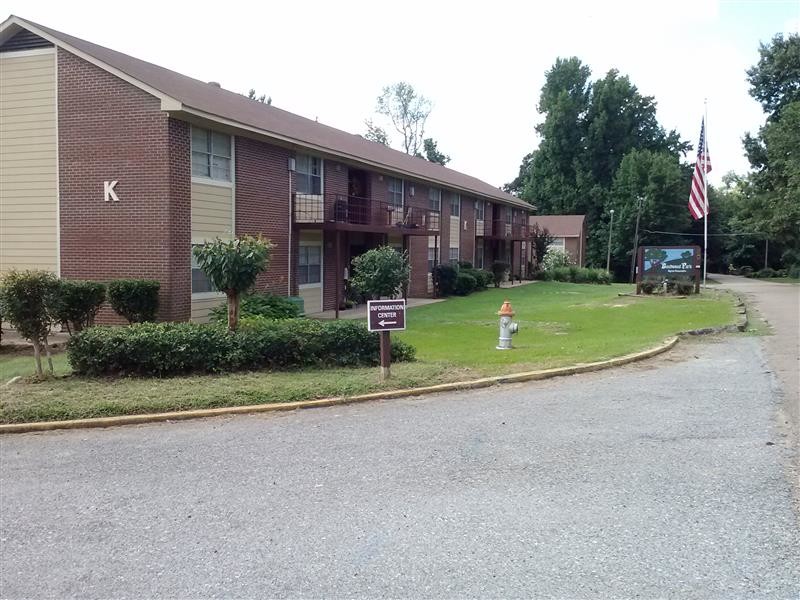 Primary Photo - Beechwood Park Apartments