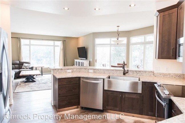 Building Photo - 3 br, 3.5 bath House - 1809 Briarwood Blvd