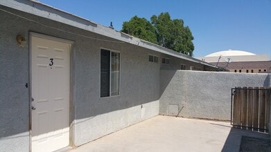 Building Photo - 470 C St