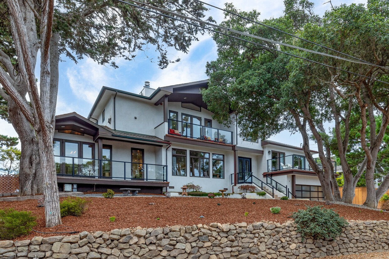 Primary Photo - 9 Sonoma Ln