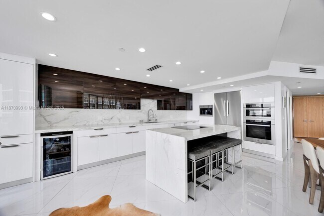 Foto del edificio - 2127 Brickell Ave