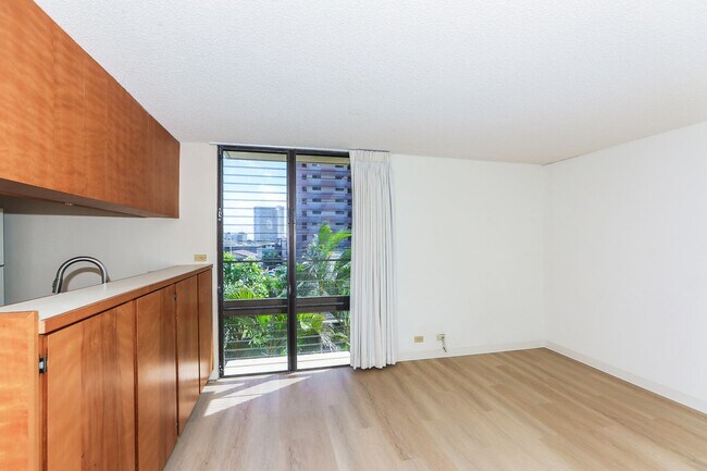 Foto del edificio - Piikoi Atrium - studio,1 bath with 1 covered parking stall