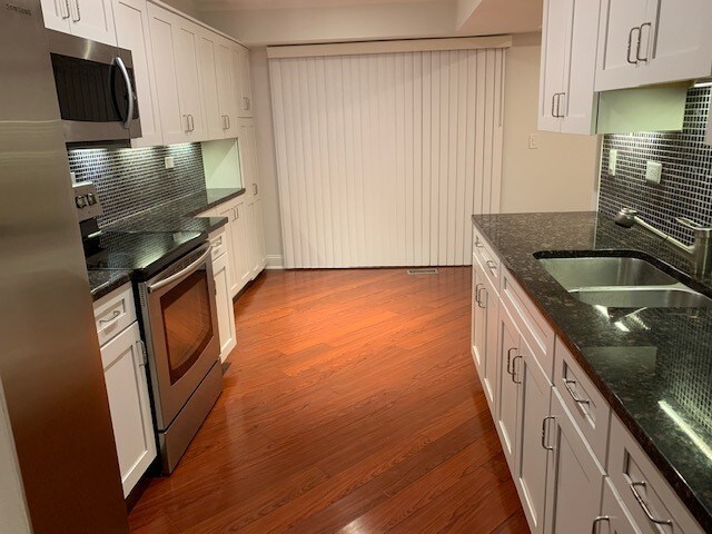 Building Photo - 2213 Dorchester Ct