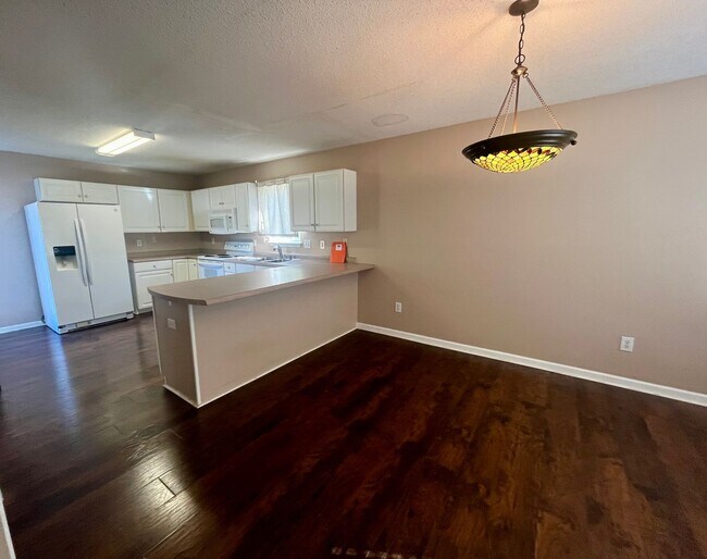 Foto del edificio - 1301 Davis Mill Rd