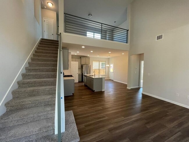 Building Photo - 105 Durmont Pass
