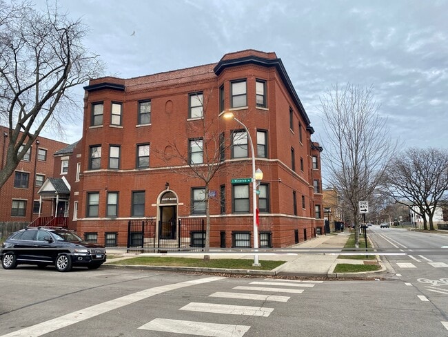 Building Photo - 1140 E Marquette Rd