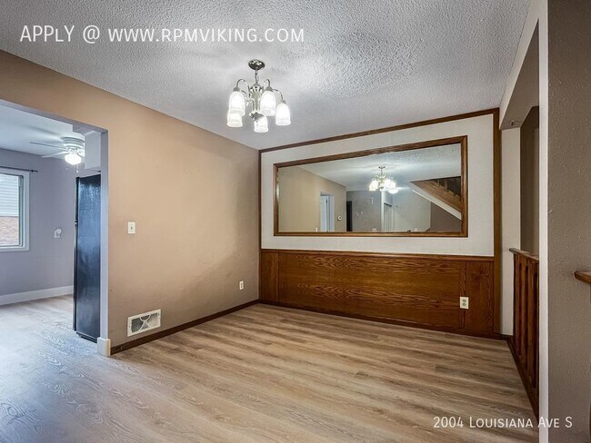Foto del edificio - 3 Br / 2.5 Ba - 2 Car Attached Garage in S...