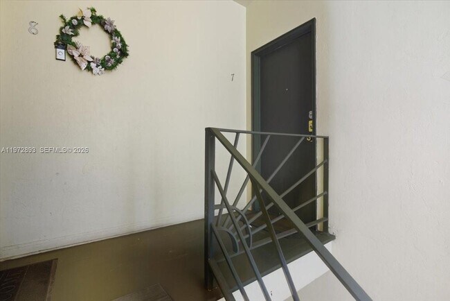 Foto del edificio - 736 12th St