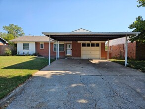 Building Photo - 1408 Canterbury St