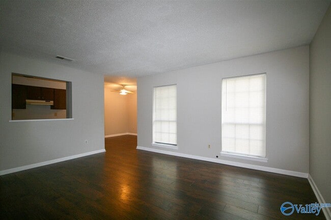 Foto del edificio - 104 Westscott Dr