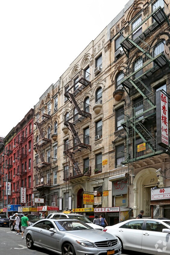 Building Photo - 17 Eldridge St