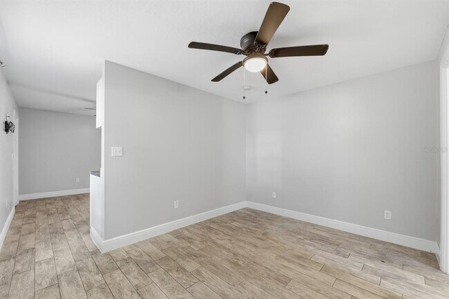 Foto del edificio - 15509 Casey Rd Ext