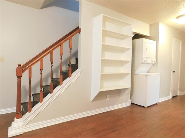 Building Photo - 740 W Collins St