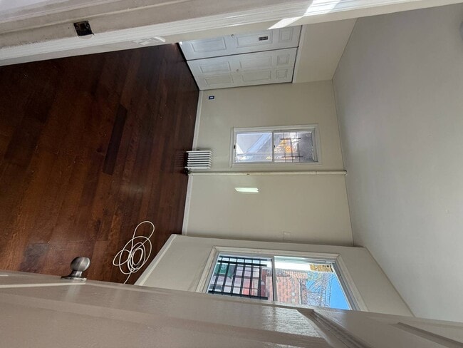 Building Photo - 1722 Hunt Ave