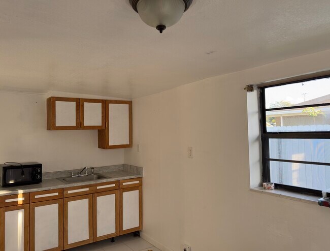 Building Photo - 11935 SW 185th Ter