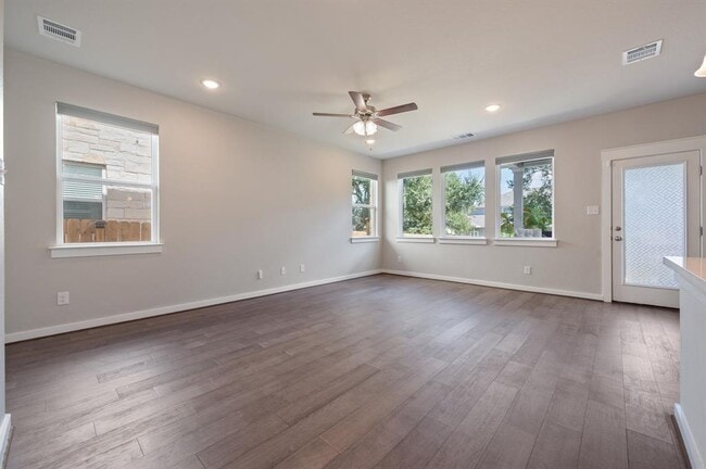 Building Photo - 2228 Rocoso Trl