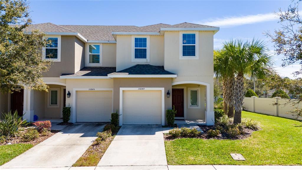 Foto principal - 10849 Wyne Tree Ct