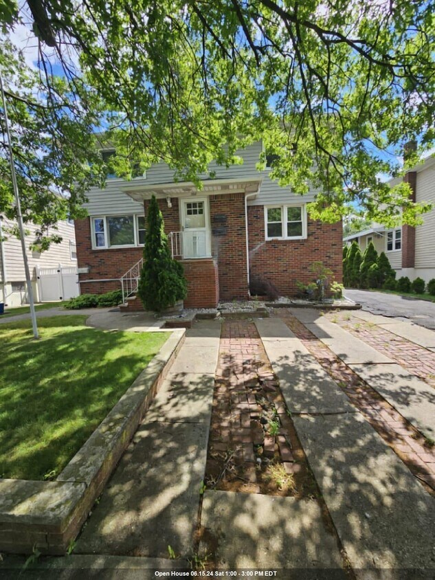 Foto principal - 360 New York Ave