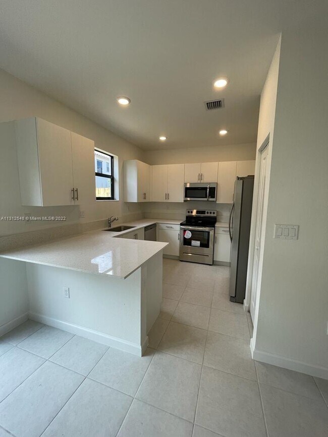 Foto del edificio - 24640 SW 119th Pl