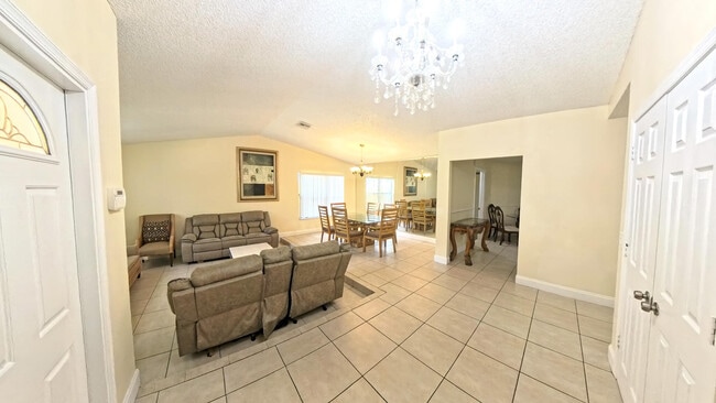 Building Photo - 13484 Jonquil Ct