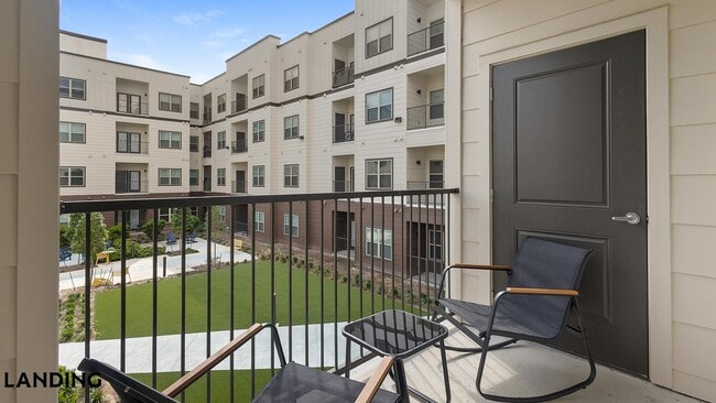 Foto del edificio - 18210 Park Row Blvd