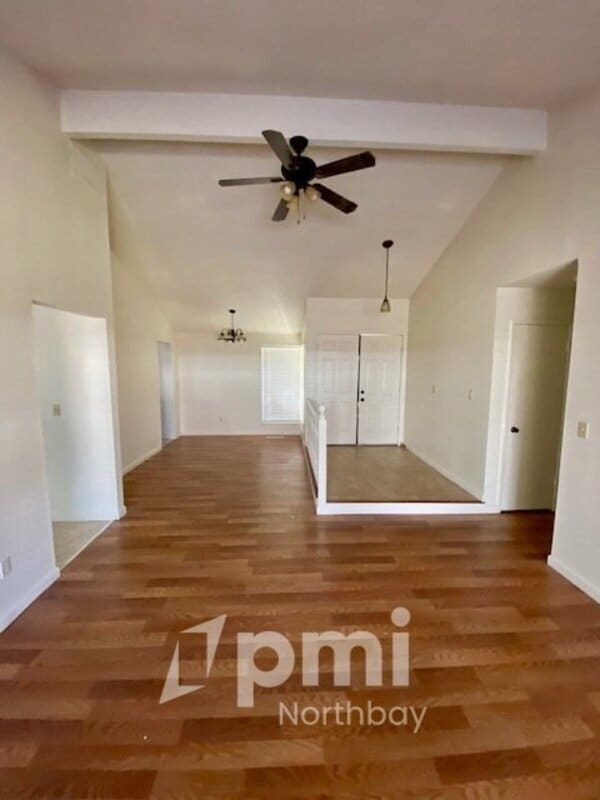 Building Photo - 598 Silverado Cir