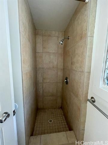 Building Photo - 1804 Poki St