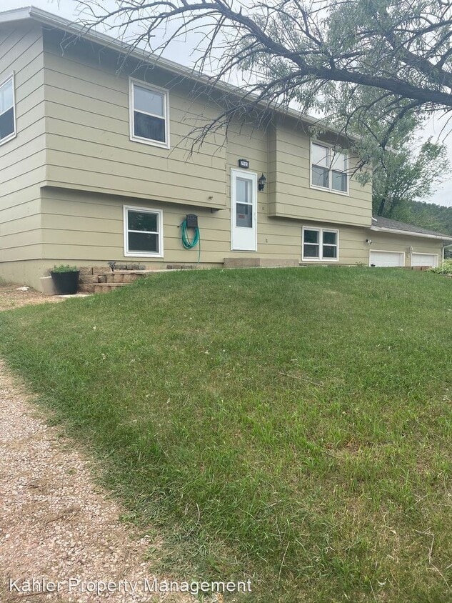 3 br, 2 bath House 7905 Sunflower St House Rental in Black Hawk, SD