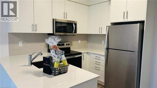 Building Photo - 1100 Lackner Pl