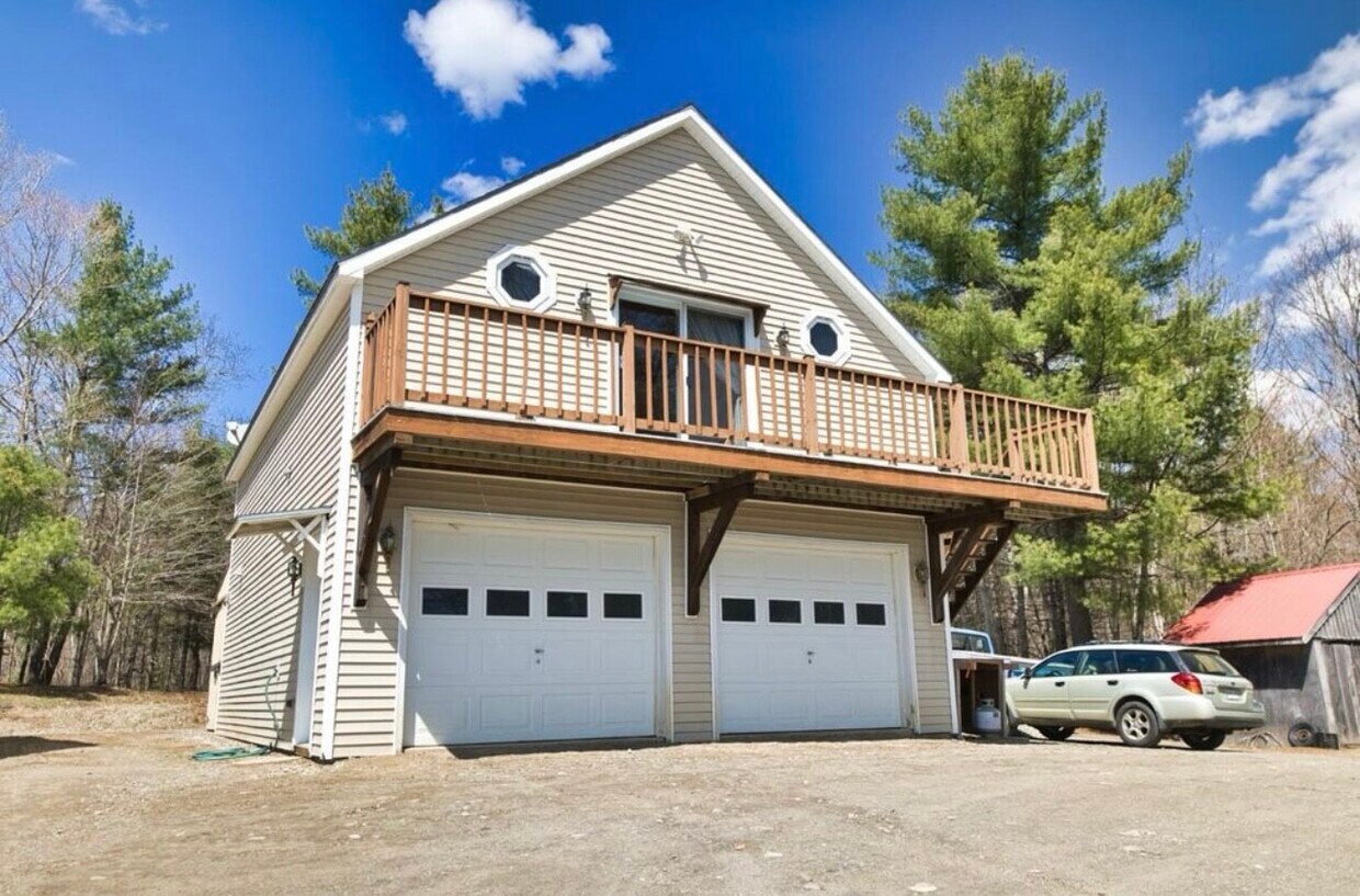 Primary Photo - 101 Belden Woods Rd